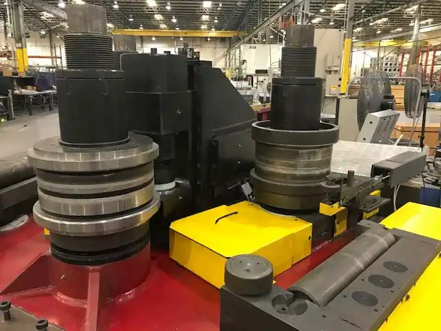 Tauring Alpha 200 CNC